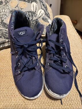 UGG high top sneaker!  Size 6
